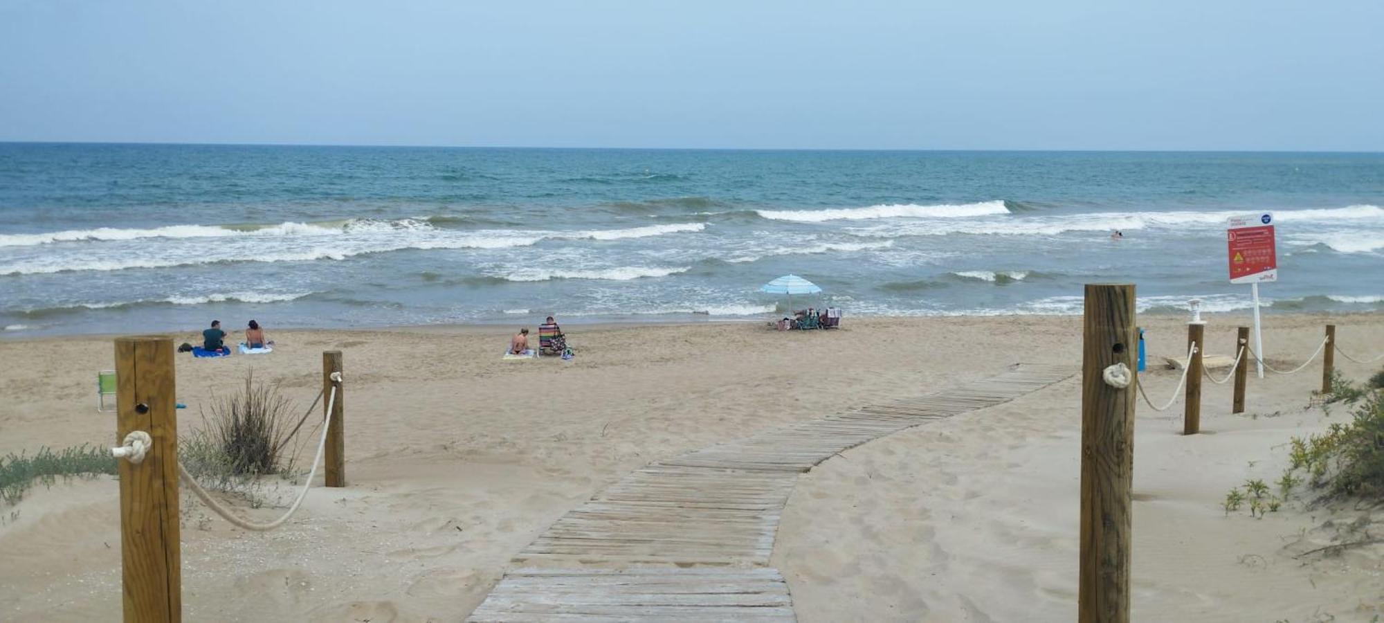 Apartamento A Pie De Playa Кульера Экстерьер фото